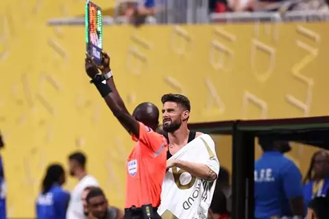 "قميص جيرو" و"ظهور ديلاب".. أبرز لقطات مباراة تشيلسي ولوس أنجلوس (صور)